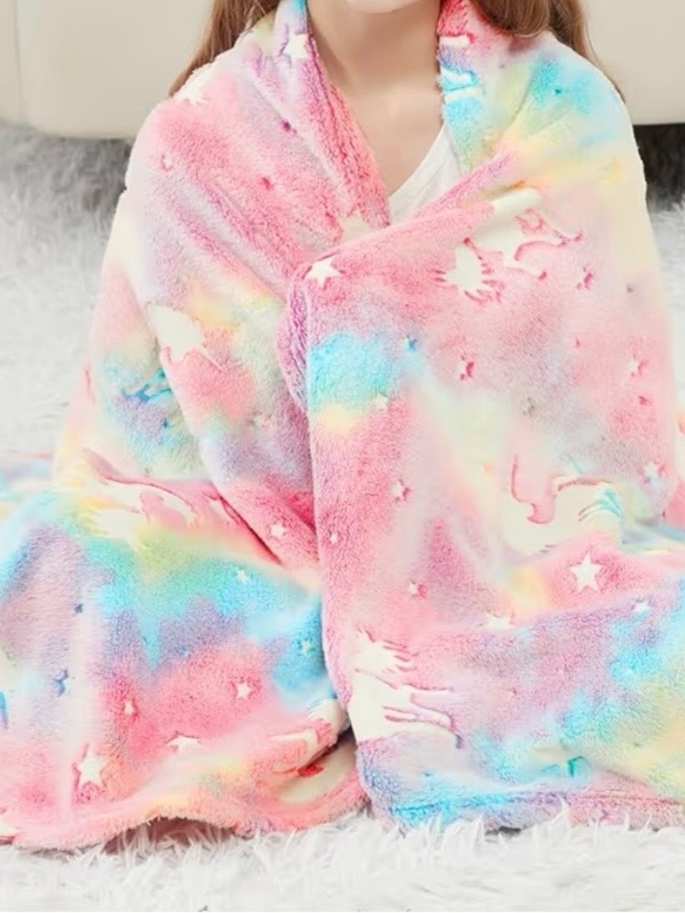 Soft cozy blanket with star and uniovorn in it brand new